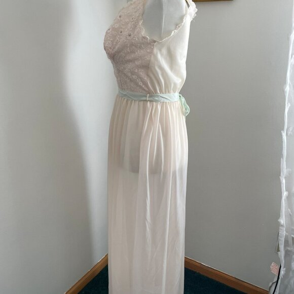 Vintage Negligee Light Blush Long Sheer and Lace Nightgown Sage Sash Medium - Picture 8 of 12